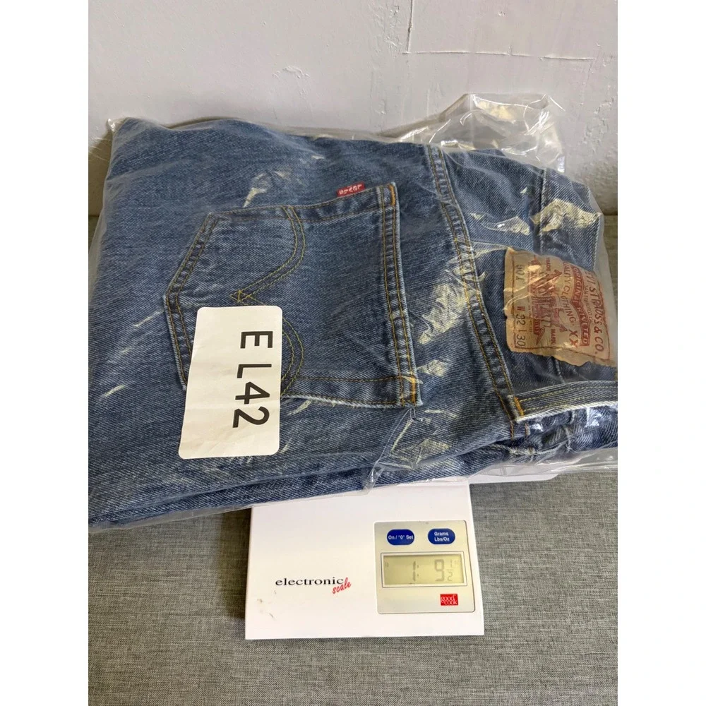 Levi's 501 Original Fit Jeans Mens 32x30 Blue Straight Leg Button Fly Denim